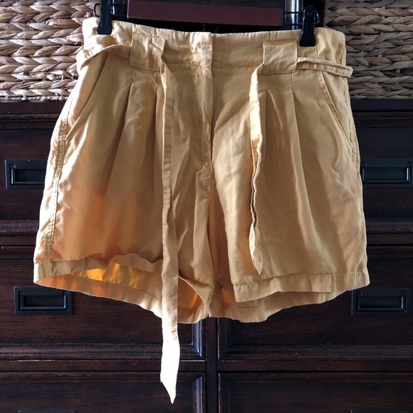 MAX JEANS mustard easy fit soft tie waist shorts in size 12/32 - Picture 1 of 7